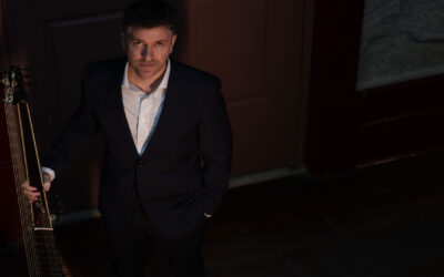 Tiago Matias conecta la tiorba con la música contemporánea en Badajoz